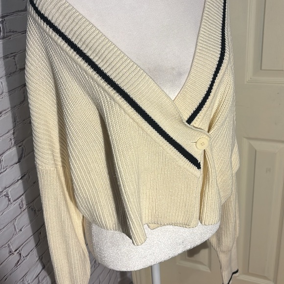 Oak + Fort Cropped Academy style Sweater - Picture 4 of 8